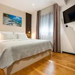 Luxury Sea View With Panoramic Balcony & Private Parking, Casa Sul Mare *