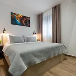 Luxury Sea View With Panoramic Balcony & Private Parking, Casa Sul Mare