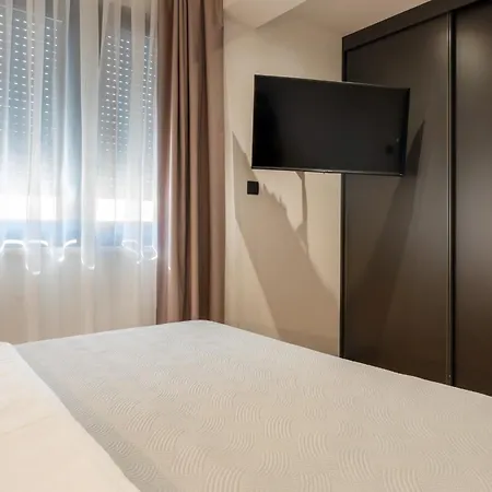 Luxury Sea View With Panoramic Balcony & Private Parking, Casa Sul Mare