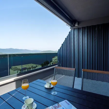Luxury Sea View With Panoramic Balcony & Private Parking, Casa Sul Mare * 네움