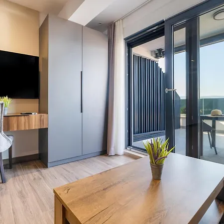 Casa Sul Mare Luxury Sea View شقة نيوم