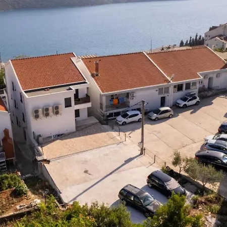 Luxury Sea View With Panoramic Balcony & Private Parking, Casa Sul Mare Apartmán *