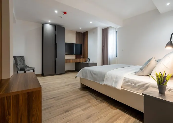 Casa Sul Mare, Sea View With Large Balcony & Free Parking